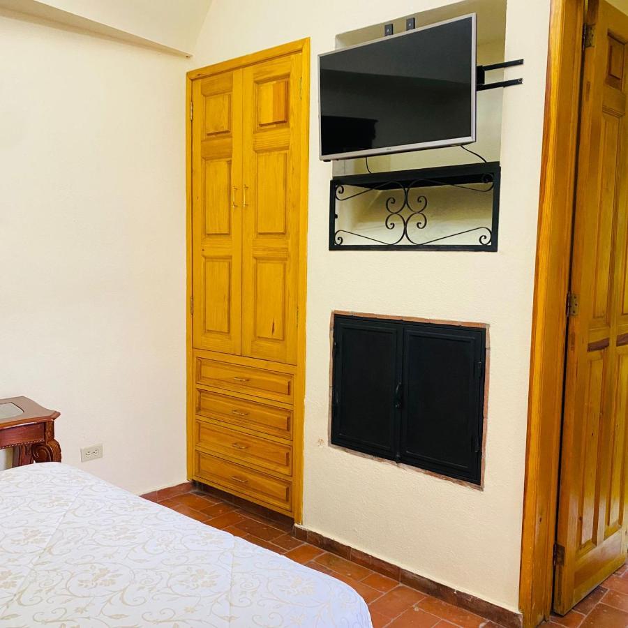 Hotel Antigua Casa De Piedra Σαν Μιγκέλ ντε Αγιέντε Εξωτερικό φωτογραφία
